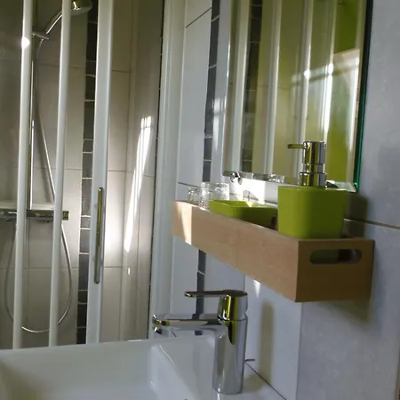 Alojamento de Acomodação e Pequeno-almoço Du Panorama 3*